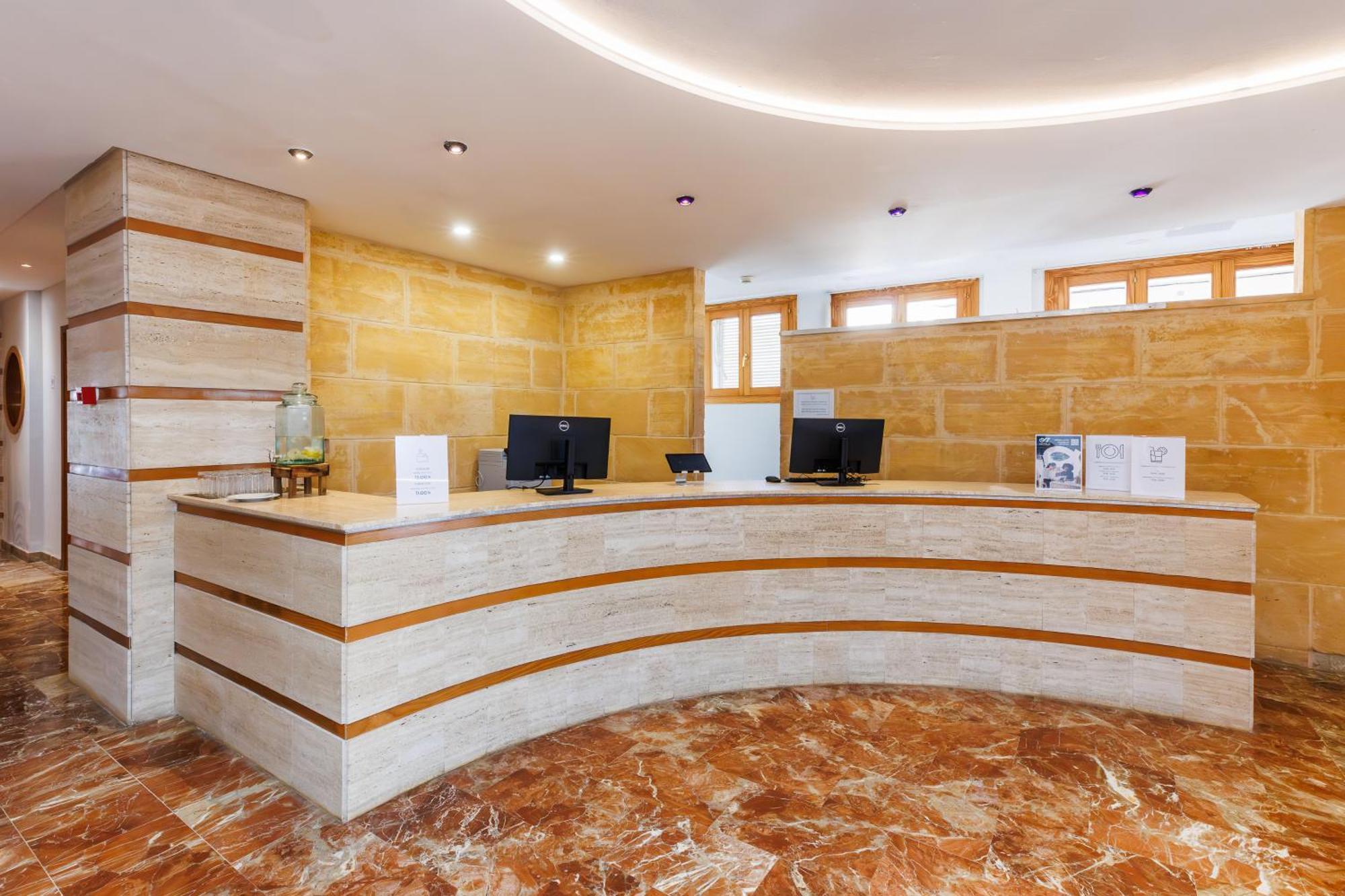 Hotel O7 Colombo 3*